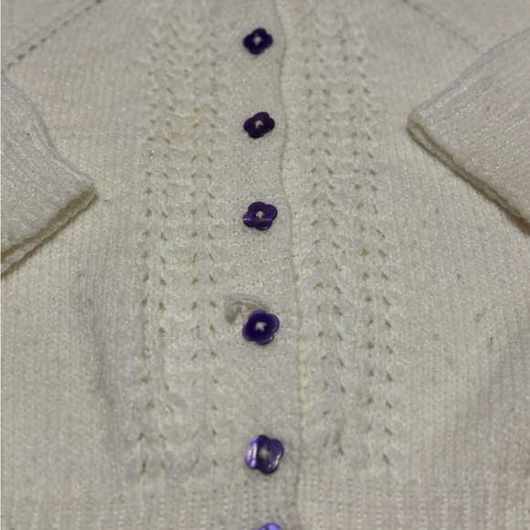 Vintage White and Purple Ribbed Knit Sweater V-Neck - Picture 4 of 8